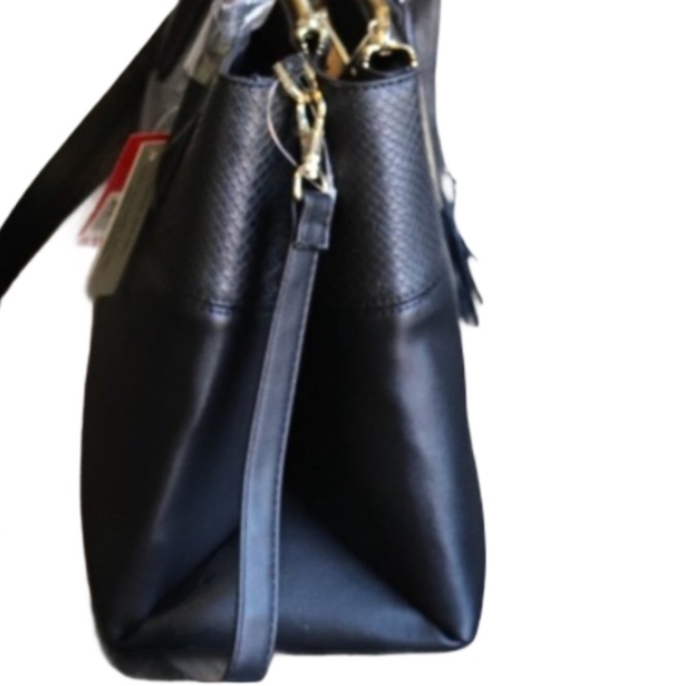 💎Brand New💎 Kelly and Katie Shoulder Bag - Picture 4 of 8